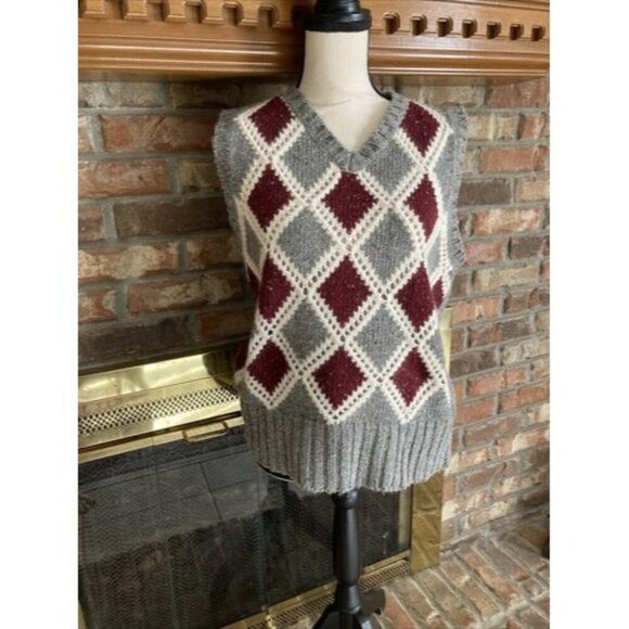 silk collection Sweaters - Silk Collection Ladies Argyle Vest Gray & Burgundy Size Medium
